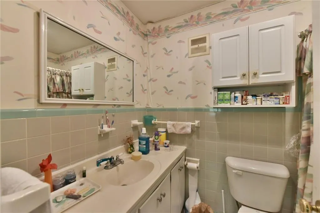 435 Highbrook Drive Ne, Atlanta, Georgia 30342, 3 Bedrooms Bedrooms, ,2 BathroomsBathrooms,Residential,Sold,435 Highbrook Drive Ne,5836409