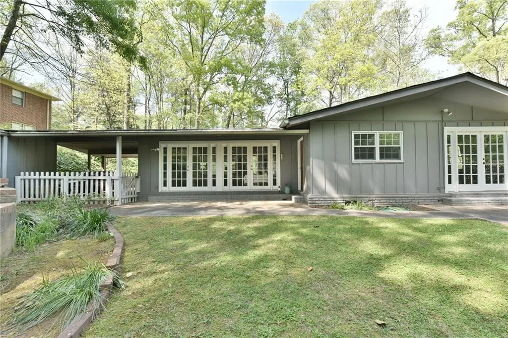 435 Highbrook Drive Ne, Atlanta, Georgia 30342, 3 Bedrooms Bedrooms, ,2 BathroomsBathrooms,Residential,Sold,435 Highbrook Drive Ne,5836409
