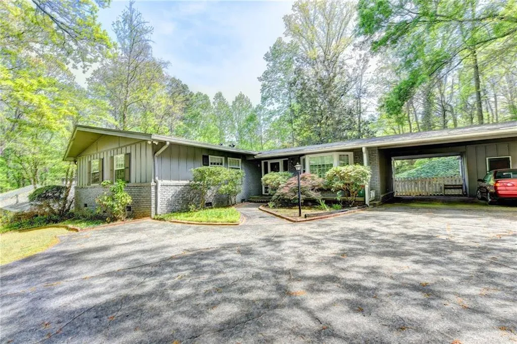 435 Highbrook Drive Ne, Atlanta, Georgia 30342, 3 Bedrooms Bedrooms, ,2 BathroomsBathrooms,Residential,Sold,435 Highbrook Drive Ne,5836409