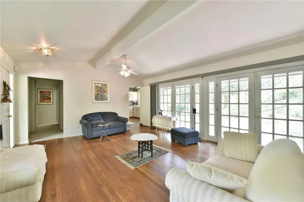 435 Highbrook Drive Ne, Atlanta, Georgia 30342, 3 Bedrooms Bedrooms, ,2 BathroomsBathrooms,Residential,Sold,435 Highbrook Drive Ne,5836409