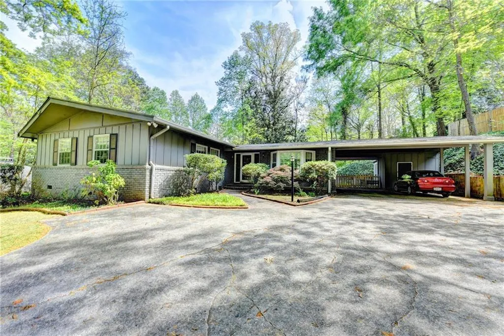 435 Highbrook Drive Ne, Atlanta, Georgia 30342, 3 Bedrooms Bedrooms, ,2 BathroomsBathrooms,Residential,Sold,435 Highbrook Drive Ne,5836409