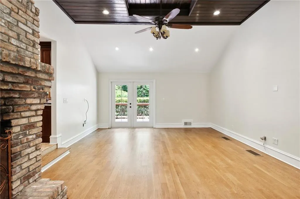 1532 Huntingdon Trail, Sandy Springs, Georgia 30350, 4 Bedrooms Bedrooms, ,4 BathroomsBathrooms,Residential,Sold,1532 Huntingdon Trail,7038041 1532 Huntingdon Trail, Sandy Springs, Georgia 30350, 4 Bedrooms Bedrooms, ,4 BathroomsBathrooms,Residential,Sold,1532 Huntingdon Trail,7038041