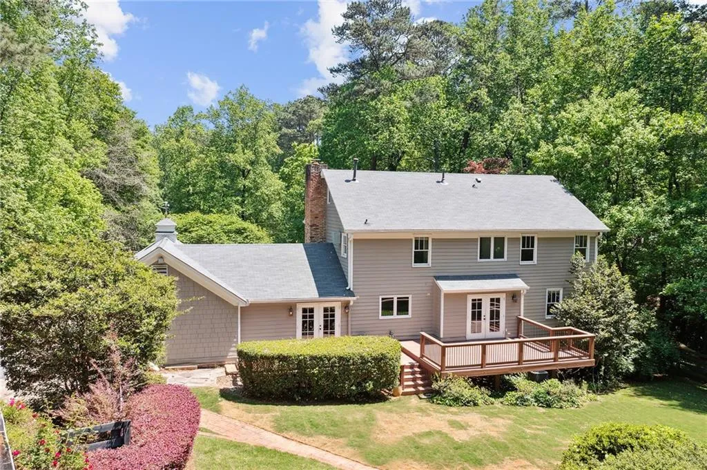 1532 Huntingdon Trail, Sandy Springs, Georgia 30350, 4 Bedrooms Bedrooms, ,4 BathroomsBathrooms,Residential,Sold,1532 Huntingdon Trail,7038041 1532 Huntingdon Trail, Sandy Springs, Georgia 30350, 4 Bedrooms Bedrooms, ,4 BathroomsBathrooms,Residential,Sold,1532 Huntingdon Trail,7038041