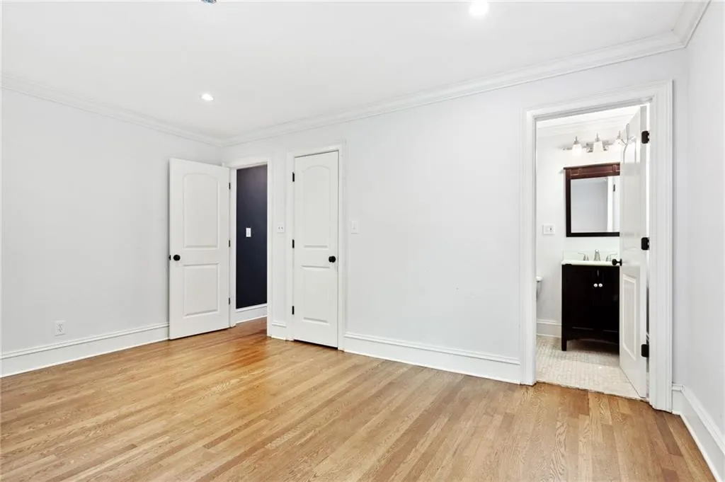 1532 Huntingdon Trail, Sandy Springs, Georgia 30350, 4 Bedrooms Bedrooms, ,4 BathroomsBathrooms,Residential,Sold,1532 Huntingdon Trail,7038041 1532 Huntingdon Trail, Sandy Springs, Georgia 30350, 4 Bedrooms Bedrooms, ,4 BathroomsBathrooms,Residential,Sold,1532 Huntingdon Trail,7038041