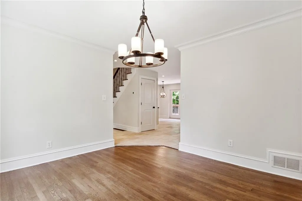 1532 Huntingdon Trail, Sandy Springs, Georgia 30350, 4 Bedrooms Bedrooms, ,4 BathroomsBathrooms,Residential,Sold,1532 Huntingdon Trail,7038041 1532 Huntingdon Trail, Sandy Springs, Georgia 30350, 4 Bedrooms Bedrooms, ,4 BathroomsBathrooms,Residential,Sold,1532 Huntingdon Trail,7038041