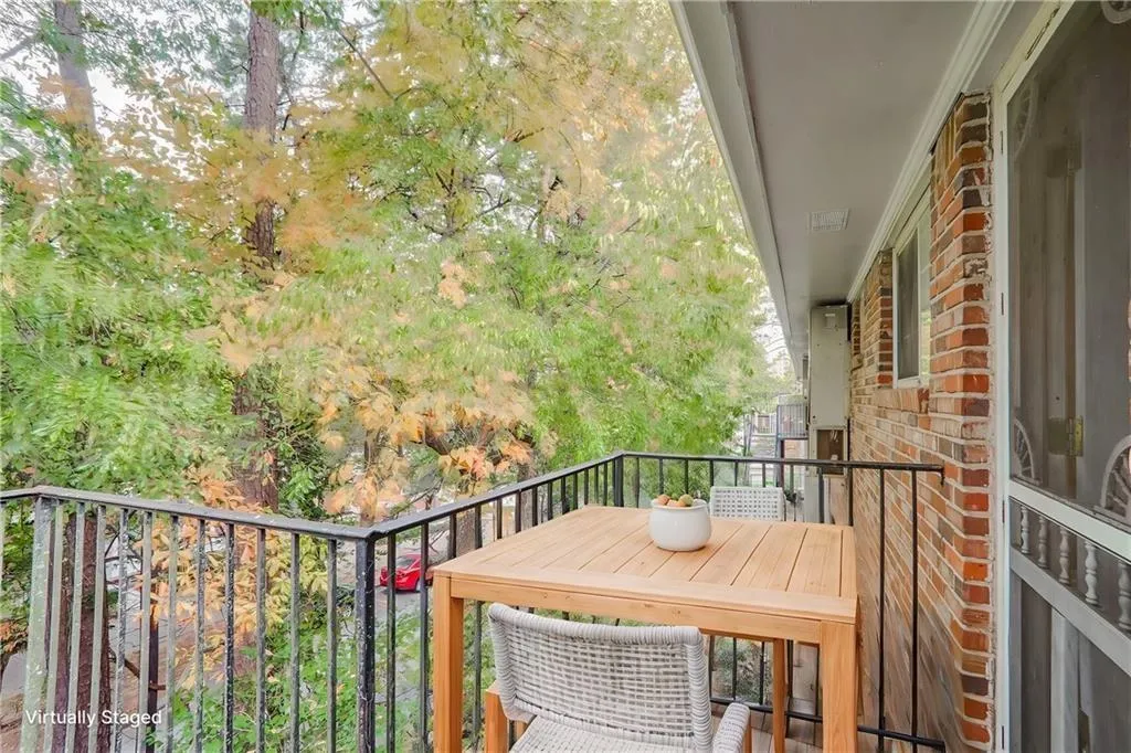 315 Hilderbrand Drive Unit C4, Atlanta, Georgia 30328, 2 Bedrooms Bedrooms, ,1 BathroomBathrooms,Residential,For Sale,315 Hilderbrand Drive Unit C4,7670821