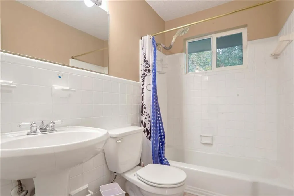 315 Hilderbrand Drive Unit C4, Atlanta, Georgia 30328, 2 Bedrooms Bedrooms, ,1 BathroomBathrooms,Residential,Sold,315 Hilderbrand Drive Unit C4,7670821