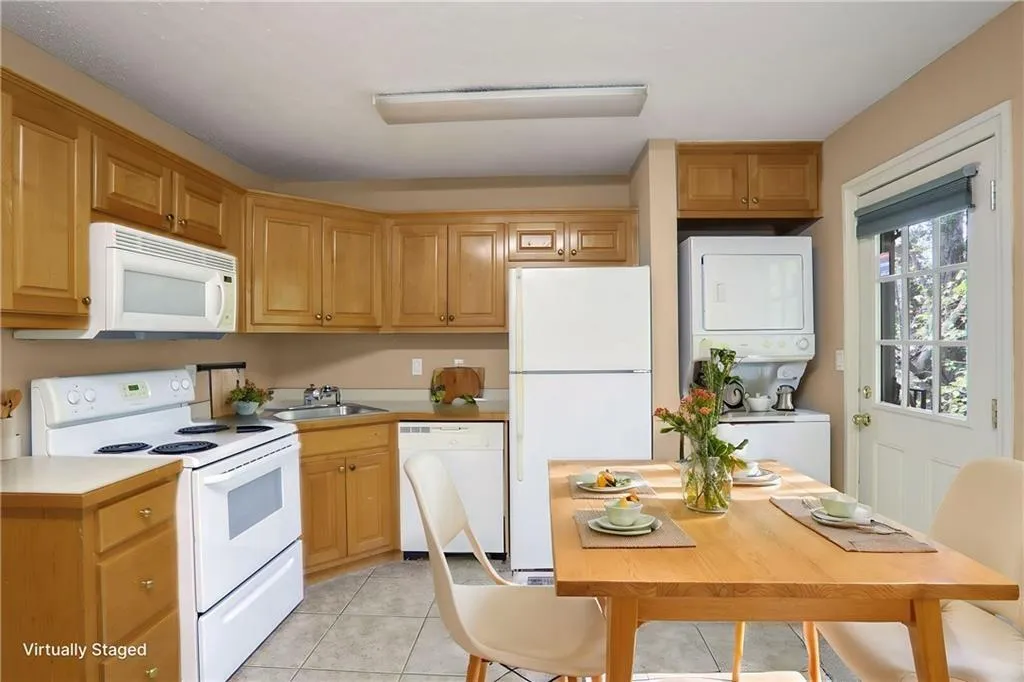 315 Hilderbrand Drive Unit C4, Atlanta, Georgia 30328, 2 Bedrooms Bedrooms, ,1 BathroomBathrooms,Residential,For Sale,315 Hilderbrand Drive Unit C4,7670821