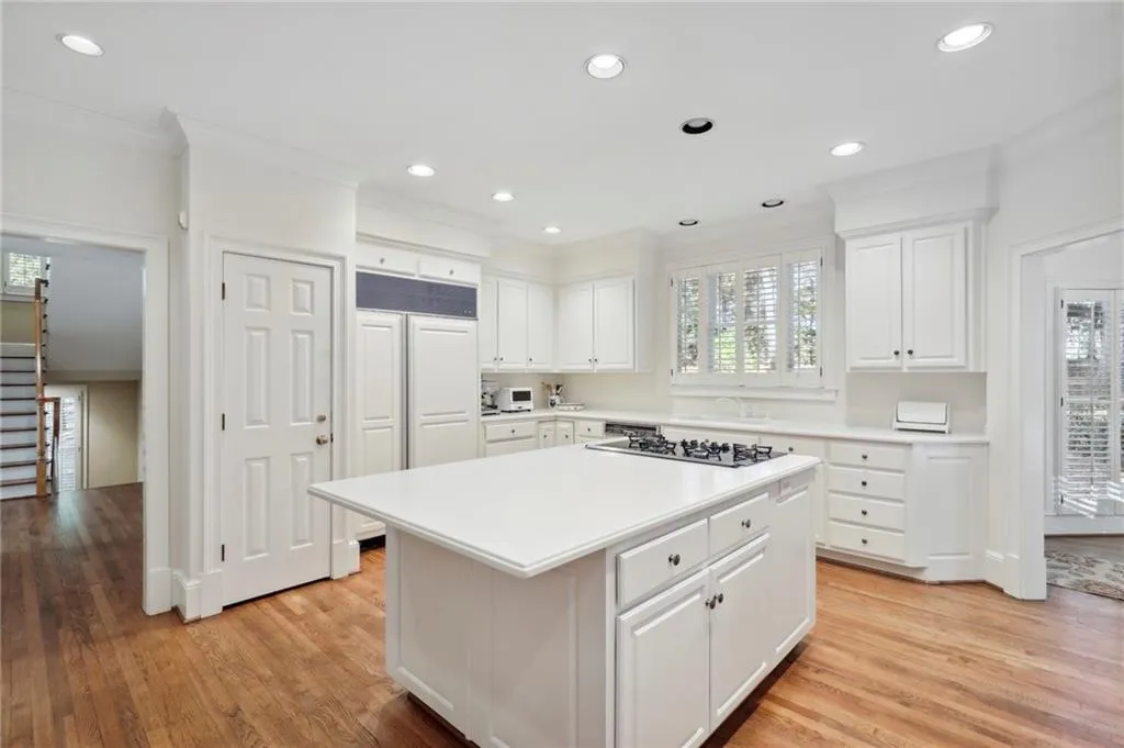 115 Cat Cay Court, Sandy Springs, Georgia 30350, 4 Bedrooms Bedrooms, ,3 BathroomsBathrooms,Residential,Sold,115 Cat Cay Court,7132619