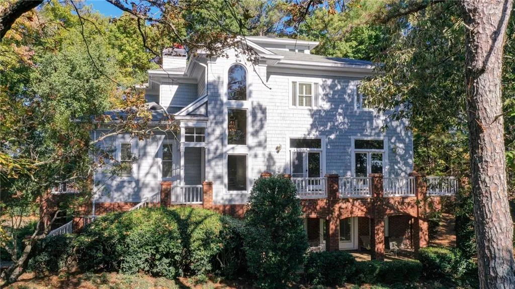 115 Cat Cay Court, Sandy Springs, Georgia 30350, 4 Bedrooms Bedrooms, ,3 BathroomsBathrooms,Residential,Sold,115 Cat Cay Court,7132619