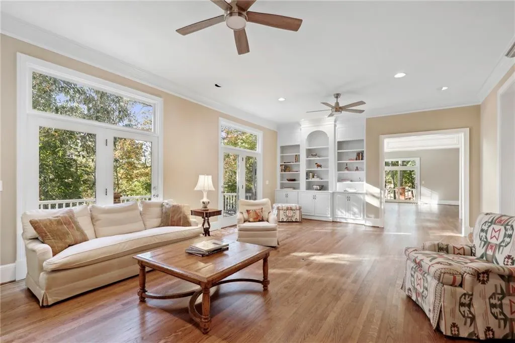 115 Cat Cay Court, Sandy Springs, Georgia 30350, 4 Bedrooms Bedrooms, ,3 BathroomsBathrooms,Residential,Sold,115 Cat Cay Court,7132619