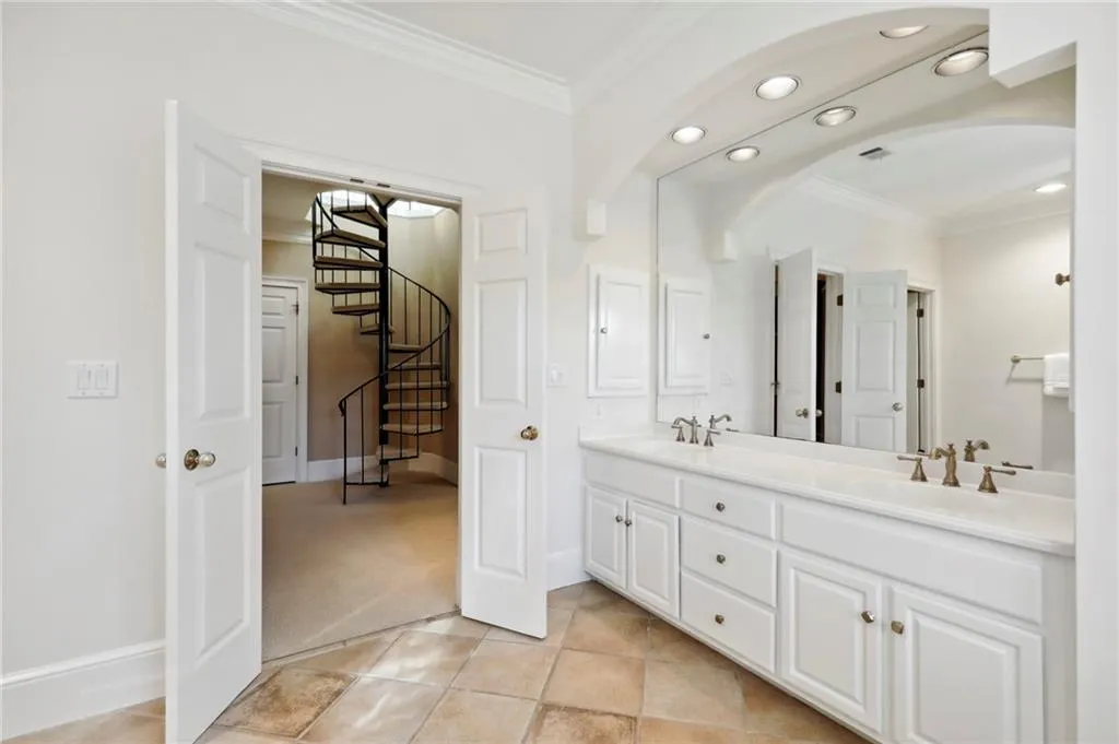 115 Cat Cay Court, Sandy Springs, Georgia 30350, 4 Bedrooms Bedrooms, ,3 BathroomsBathrooms,Residential,Sold,115 Cat Cay Court,7132619