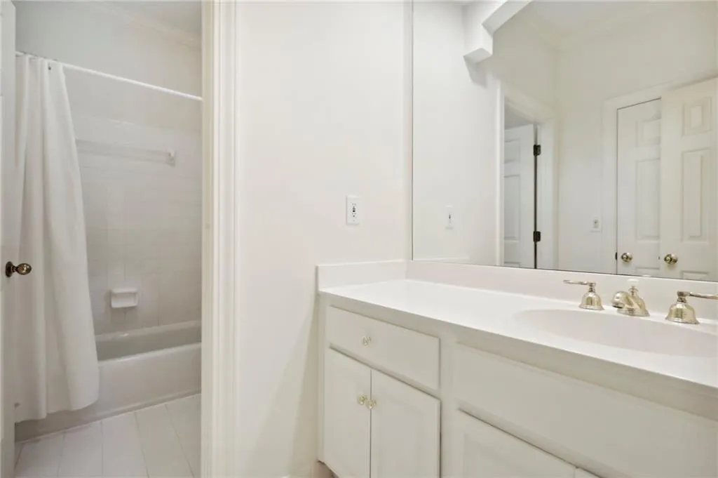 115 Cat Cay Court, Sandy Springs, Georgia 30350, 4 Bedrooms Bedrooms, ,3 BathroomsBathrooms,Residential,Sold,115 Cat Cay Court,7132619