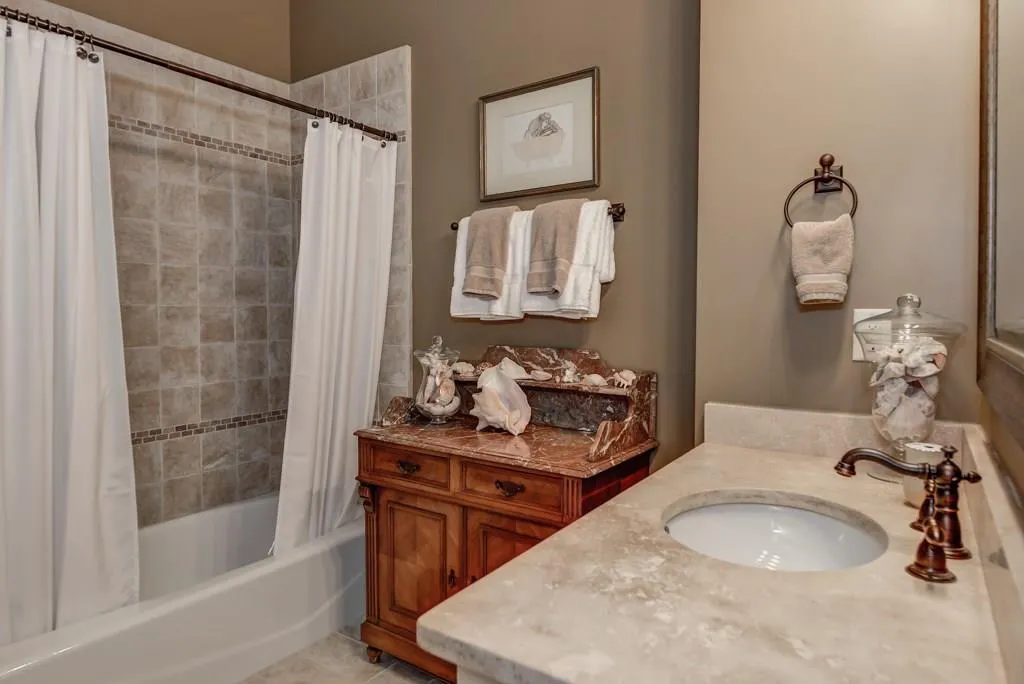 400 Mabry Place, Sandy Springs, Georgia 30319, 5 Bedrooms Bedrooms, ,5 BathroomsBathrooms,Residential,Sold,400 Mabry Place,5672091