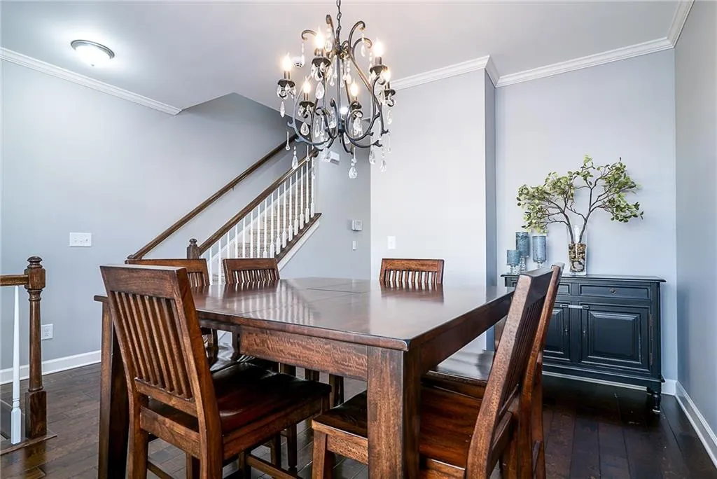 7545 Highland Bluff, Sandy Springs, Georgia 30328, 3 Bedrooms Bedrooms, ,3 BathroomsBathrooms,Residential,Sold,7545 Highland Bluff,5935064