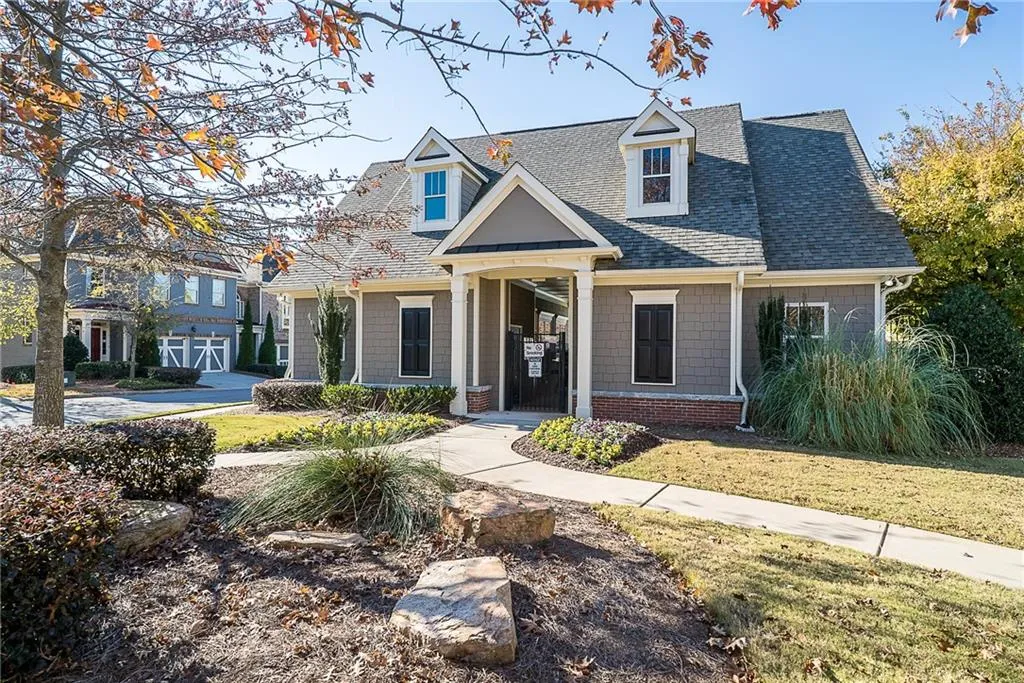 7545 Highland Bluff, Sandy Springs, Georgia 30328, 3 Bedrooms Bedrooms, ,3 BathroomsBathrooms,Residential,Sold,7545 Highland Bluff,5935064