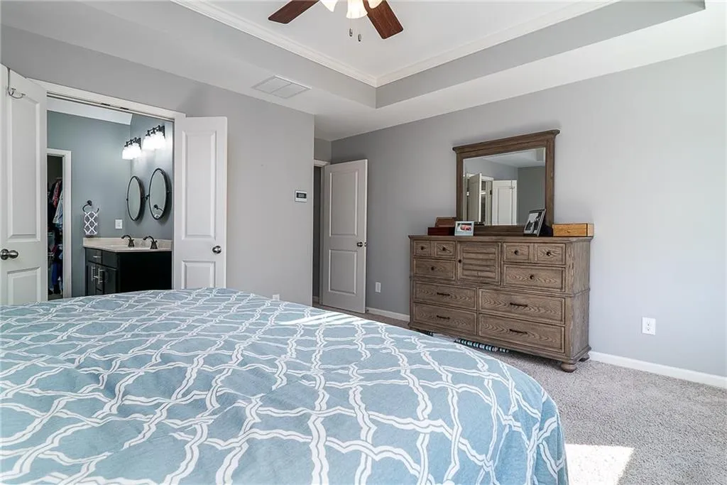 7545 Highland Bluff, Sandy Springs, Georgia 30328, 3 Bedrooms Bedrooms, ,3 BathroomsBathrooms,Residential,Sold,7545 Highland Bluff,5935064