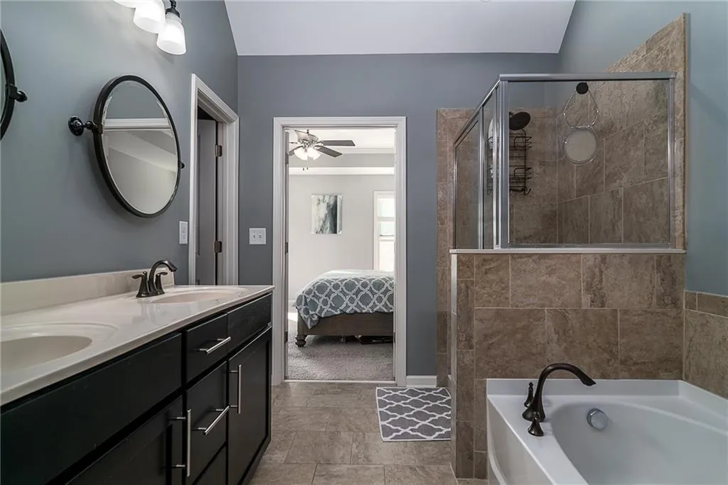 7545 Highland Bluff, Sandy Springs, Georgia 30328, 3 Bedrooms Bedrooms, ,3 BathroomsBathrooms,Residential,Sold,7545 Highland Bluff,5935064