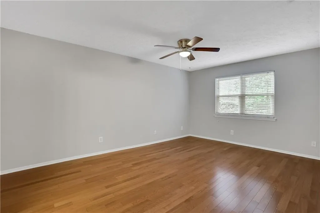 6810 Glenridge Drive Unit L, Atlanta, Georgia 30328, 2 Bedrooms Bedrooms, ,2 BathroomsBathrooms,Residential,Sold,6810 Glenridge Drive Unit L,7221248