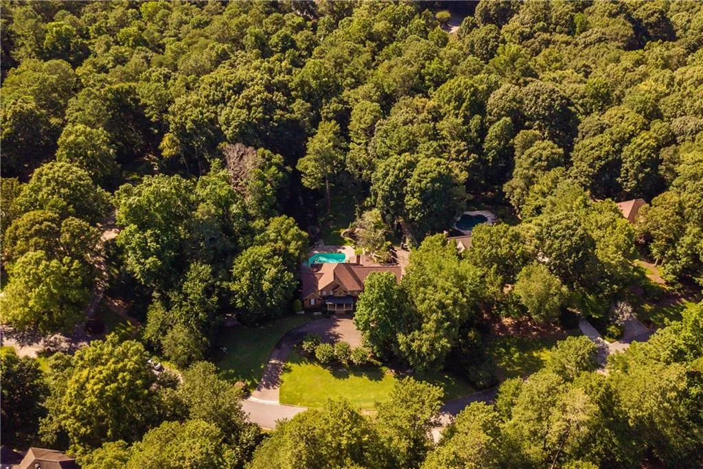 1550 Bakers Glen Drive, Atlanta, Georgia 30350, 5 Bedrooms Bedrooms, ,4 BathroomsBathrooms,Residential,Sold,1550 Bakers Glen Drive,6753345