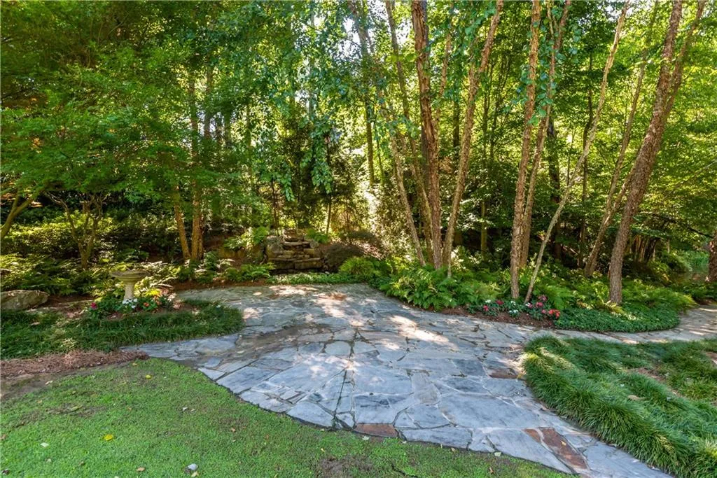 1550 Bakers Glen Drive, Atlanta, Georgia 30350, 5 Bedrooms Bedrooms, ,4 BathroomsBathrooms,Residential,Sold,1550 Bakers Glen Drive,6753345