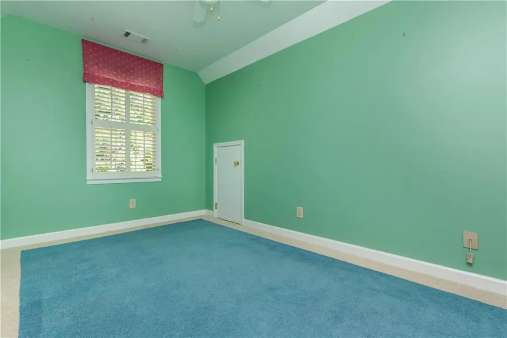 1550 Bakers Glen Drive, Atlanta, Georgia 30350, 5 Bedrooms Bedrooms, ,4 BathroomsBathrooms,Residential,Sold,1550 Bakers Glen Drive,6753345