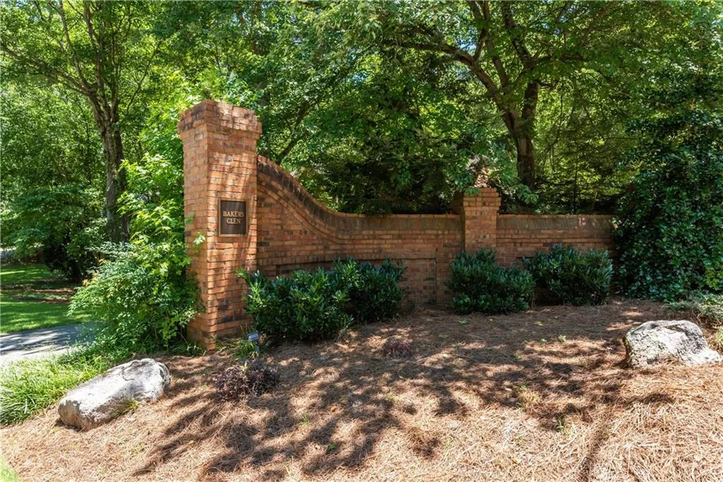 1550 Bakers Glen Drive, Atlanta, Georgia 30350, 5 Bedrooms Bedrooms, ,4 BathroomsBathrooms,Residential,Sold,1550 Bakers Glen Drive,6753345
