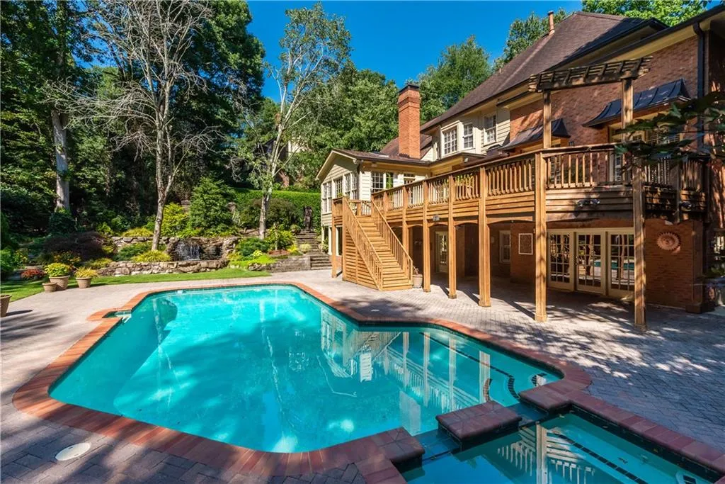 1550 Bakers Glen Drive, Atlanta, Georgia 30350, 5 Bedrooms Bedrooms, ,4 BathroomsBathrooms,Residential,Sold,1550 Bakers Glen Drive,6753345