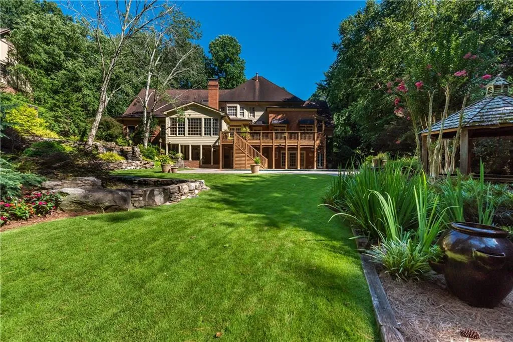 1550 Bakers Glen Drive, Atlanta, Georgia 30350, 5 Bedrooms Bedrooms, ,4 BathroomsBathrooms,Residential,Sold,1550 Bakers Glen Drive,6753345