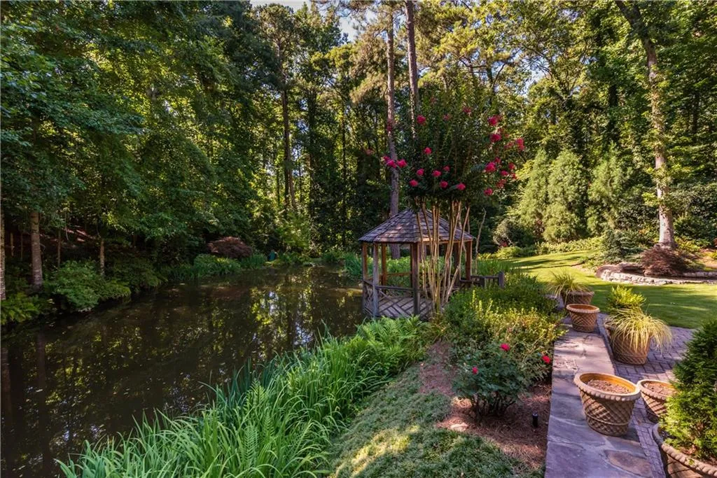1550 Bakers Glen Drive, Atlanta, Georgia 30350, 5 Bedrooms Bedrooms, ,4 BathroomsBathrooms,Residential,Sold,1550 Bakers Glen Drive,6753345