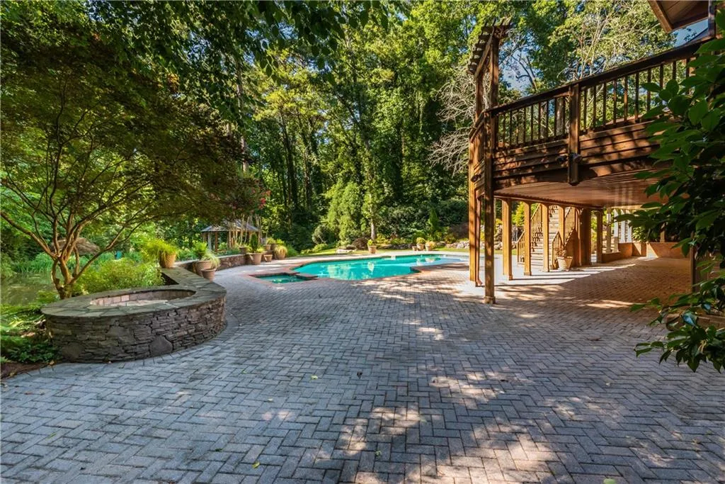 1550 Bakers Glen Drive, Atlanta, Georgia 30350, 5 Bedrooms Bedrooms, ,4 BathroomsBathrooms,Residential,Sold,1550 Bakers Glen Drive,6753345