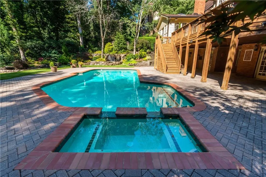 1550 Bakers Glen Drive, Atlanta, Georgia 30350, 5 Bedrooms Bedrooms, ,4 BathroomsBathrooms,Residential,Sold,1550 Bakers Glen Drive,6753345