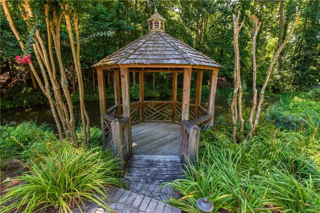 1550 Bakers Glen Drive, Atlanta, Georgia 30350, 5 Bedrooms Bedrooms, ,4 BathroomsBathrooms,Residential,Sold,1550 Bakers Glen Drive,6753345