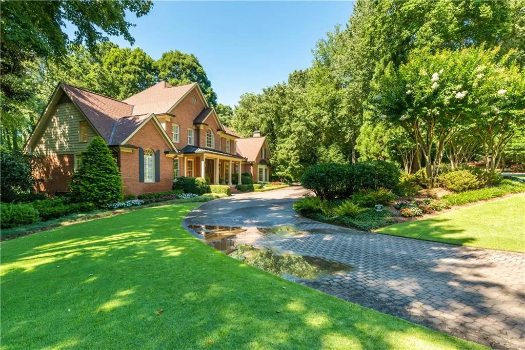 1550 Bakers Glen Drive, Atlanta, Georgia 30350, 5 Bedrooms Bedrooms, ,4 BathroomsBathrooms,Residential,Sold,1550 Bakers Glen Drive,6753345