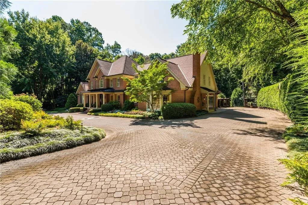 1550 Bakers Glen Drive, Atlanta, Georgia 30350, 5 Bedrooms Bedrooms, ,4 BathroomsBathrooms,Residential,Sold,1550 Bakers Glen Drive,6753345