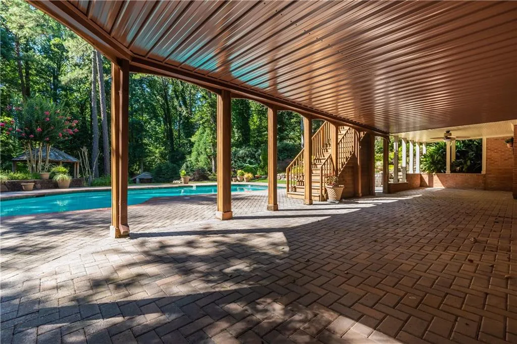 1550 Bakers Glen Drive, Atlanta, Georgia 30350, 5 Bedrooms Bedrooms, ,4 BathroomsBathrooms,Residential,Sold,1550 Bakers Glen Drive,6753345