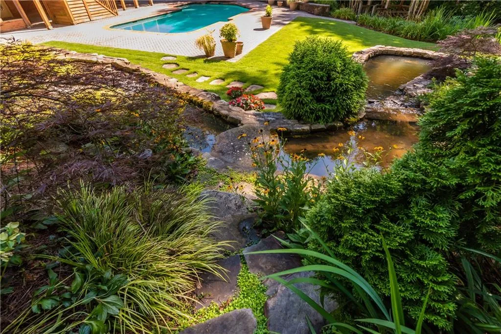 1550 Bakers Glen Drive, Atlanta, Georgia 30350, 5 Bedrooms Bedrooms, ,4 BathroomsBathrooms,Residential,Sold,1550 Bakers Glen Drive,6753345