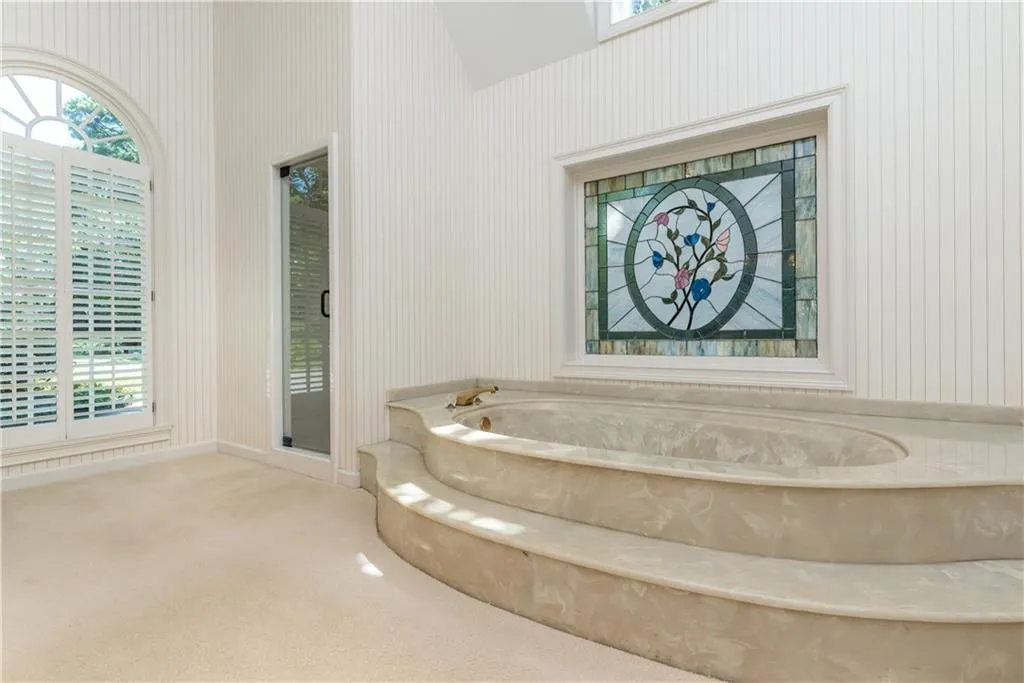 1550 Bakers Glen Drive, Atlanta, Georgia 30350, 5 Bedrooms Bedrooms, ,4 BathroomsBathrooms,Residential,Sold,1550 Bakers Glen Drive,6753345