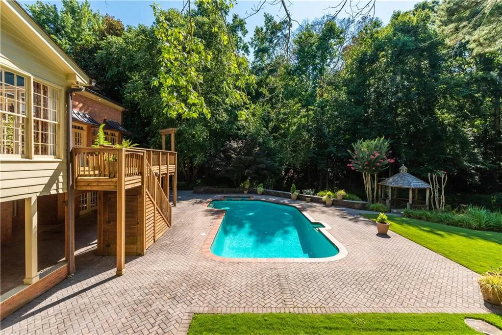 1550 Bakers Glen Drive, Atlanta, Georgia 30350, 5 Bedrooms Bedrooms, ,4 BathroomsBathrooms,Residential,Sold,1550 Bakers Glen Drive,6753345