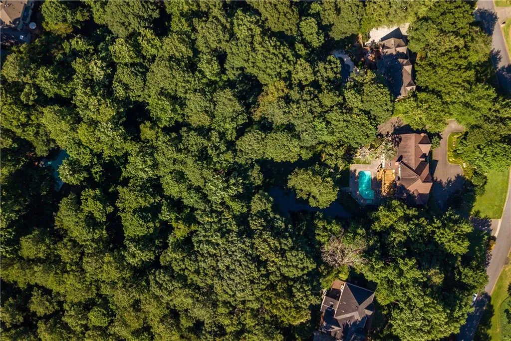 1550 Bakers Glen Drive, Atlanta, Georgia 30350, 5 Bedrooms Bedrooms, ,4 BathroomsBathrooms,Residential,Sold,1550 Bakers Glen Drive,6753345