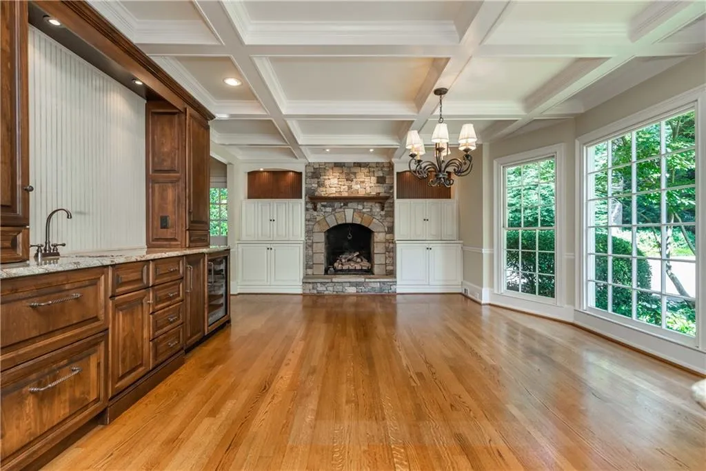 1550 Bakers Glen Drive, Atlanta, Georgia 30350, 5 Bedrooms Bedrooms, ,4 BathroomsBathrooms,Residential,Sold,1550 Bakers Glen Drive,6753345