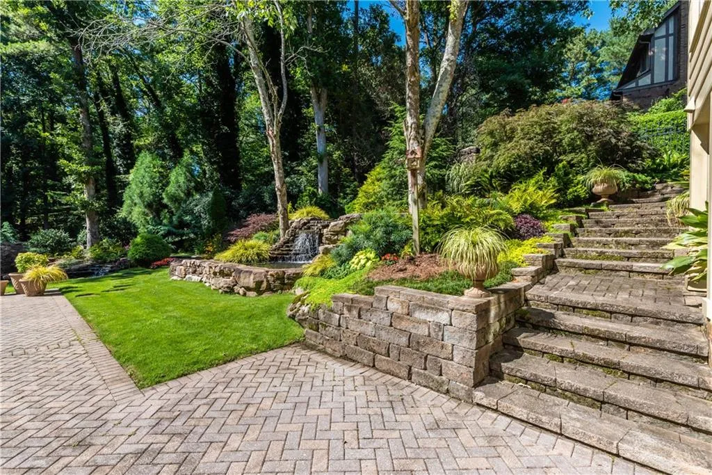 1550 Bakers Glen Drive, Atlanta, Georgia 30350, 5 Bedrooms Bedrooms, ,4 BathroomsBathrooms,Residential,Sold,1550 Bakers Glen Drive,6753345