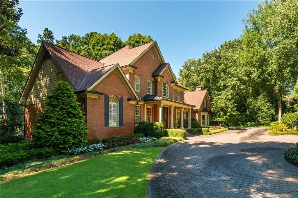 1550 Bakers Glen Drive, Atlanta, Georgia 30350, 5 Bedrooms Bedrooms, ,4 BathroomsBathrooms,Residential,Sold,1550 Bakers Glen Drive,6753345