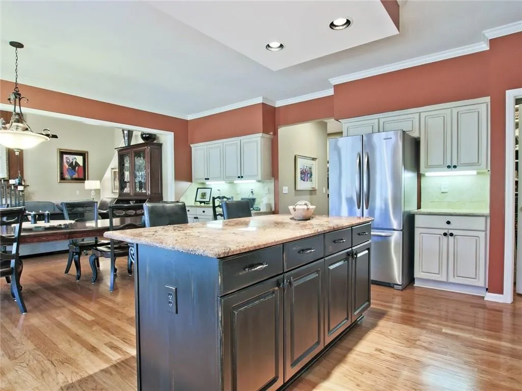 205 Smithdun Lane, Sandy Springs, Georgia 30350, 4 Bedrooms Bedrooms, ,3 BathroomsBathrooms,Residential,Sold,205 Smithdun Lane,5984442