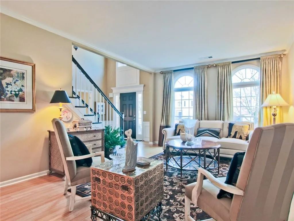 205 Smithdun Lane, Sandy Springs, Georgia 30350, 4 Bedrooms Bedrooms, ,3 BathroomsBathrooms,Residential,Sold,205 Smithdun Lane,5984442