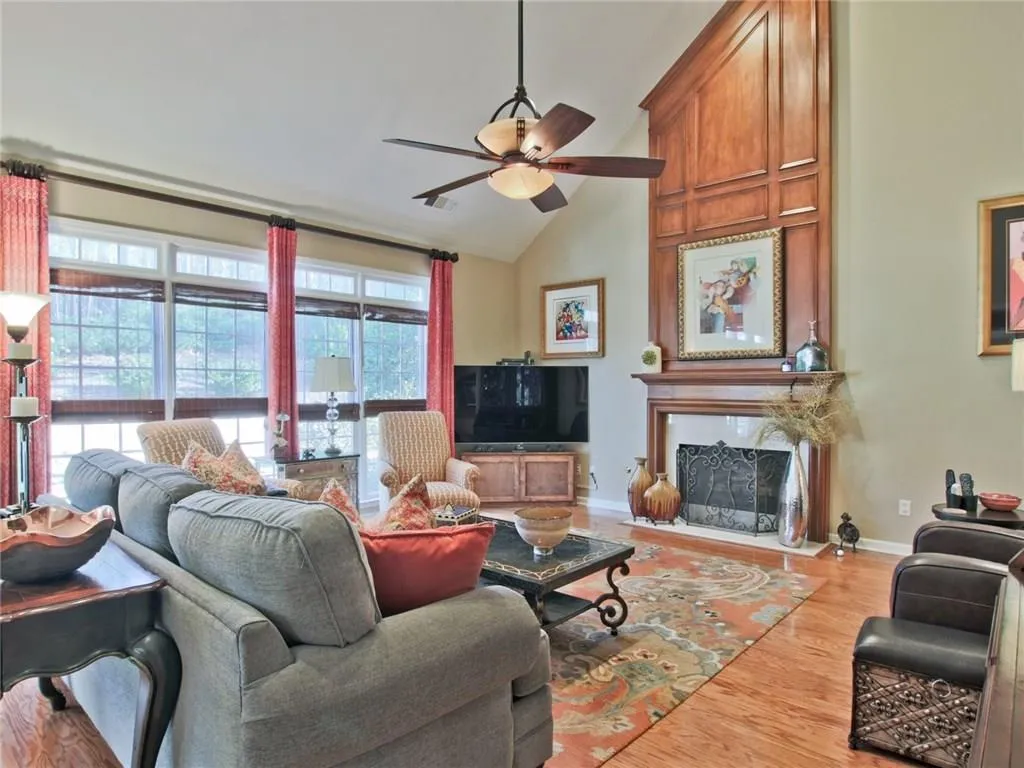 205 Smithdun Lane, Sandy Springs, Georgia 30350, 4 Bedrooms Bedrooms, ,3 BathroomsBathrooms,Residential,Sold,205 Smithdun Lane,5984442