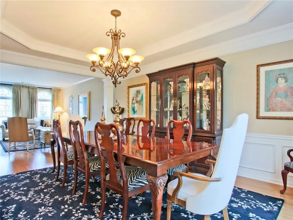 205 Smithdun Lane, Sandy Springs, Georgia 30350, 4 Bedrooms Bedrooms, ,3 BathroomsBathrooms,Residential,Sold,205 Smithdun Lane,5984442