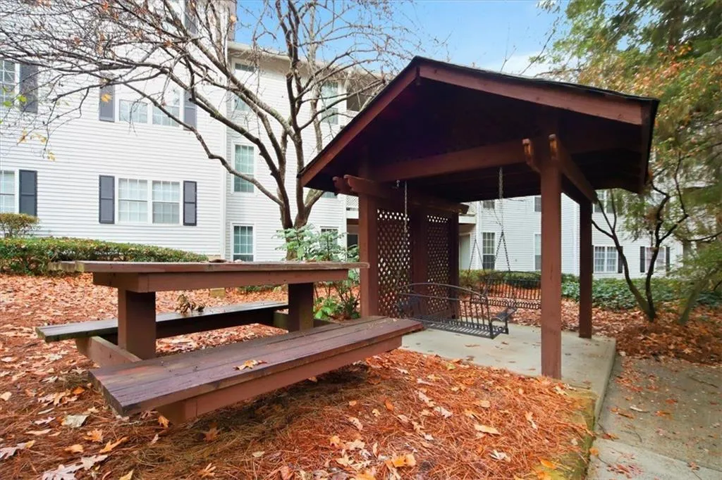 6822 Glenridge Drive Unit D, Atlanta, Georgia 30328, 1 Bedroom Bedrooms, ,1 BathroomBathrooms,Residential,For Sale,6822 Glenridge Drive Unit D,7685163