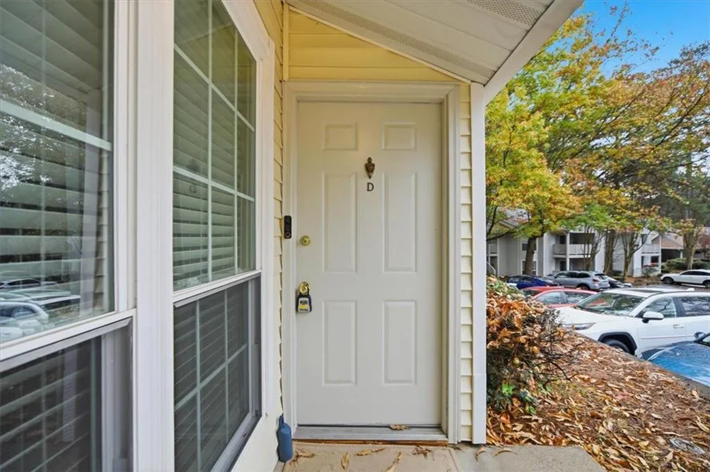 6822 Glenridge Drive Unit D, Atlanta, Georgia 30328, 1 Bedroom Bedrooms, ,1 BathroomBathrooms,Residential,For Sale,6822 Glenridge Drive Unit D,7685163