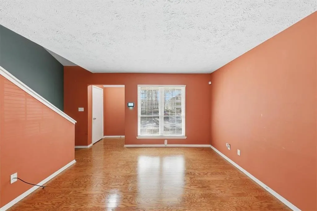 6822 Glenridge Drive Unit D, Atlanta, Georgia 30328, 1 Bedroom Bedrooms, ,1 BathroomBathrooms,Residential,For Sale,6822 Glenridge Drive Unit D,7685163